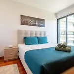 Nomad Horizon Spacious With Pool & Gym Апартаменты Фуншал