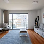 아파트 Nomad Horizon Spacious With Pool & Gym *