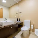 Nomad Horizon Spacious With Pool & Gym * 푼샬