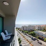 아파트 Nomad Horizon Spacious With Pool & Gym *