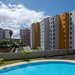 Nomad Horizon Spacious With Pool & Gym 아파트 *