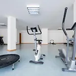 Nomad Horizon Spacious With Pool & Gym Διαμέρισμα