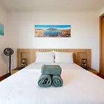 Διαμέρισμα Nomad Horizon Spacious With Pool & Gym