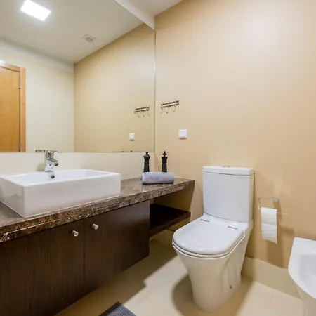 Nomad Horizon Spacious With Pool & Gym * Funchal (Madeira)