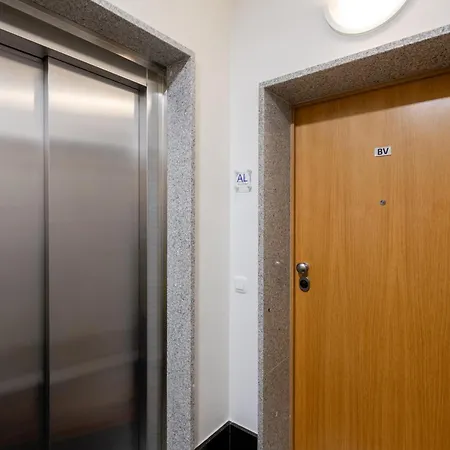 Nomad Horizon Spacious With Pool & Gym