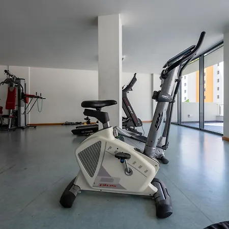 Apartamento Nomad Horizon Spacious With Pool & Gym *