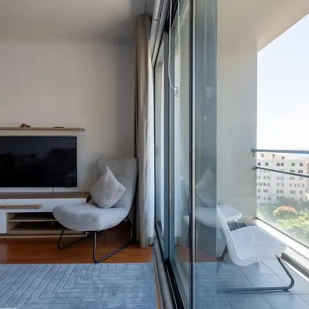 Nomad Horizon Spacious With Pool & Gym Apartmán Funchal (Madeira)