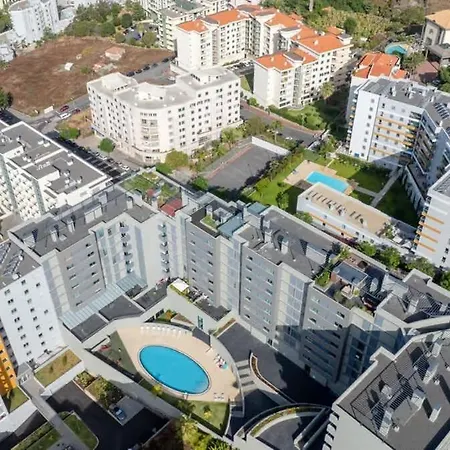 아파트 Nomad Horizon Spacious With Pool & Gym *