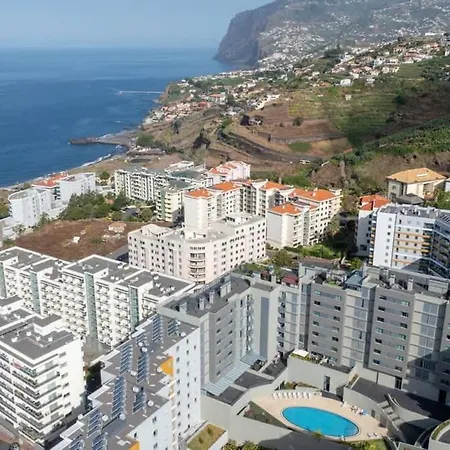 Nomad Horizon Spacious With Pool & Gym * Funchal (Madeira)