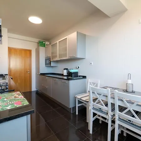 Nomad Horizon Spacious With Pool & Gym Apartmán *