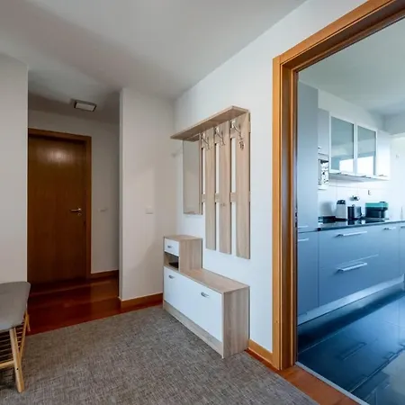 Nomad Horizon Spacious With Pool & Gym