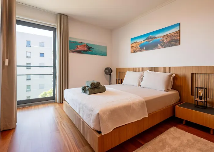 Nomad Horizon Spacious With Pool & Gym Appartement