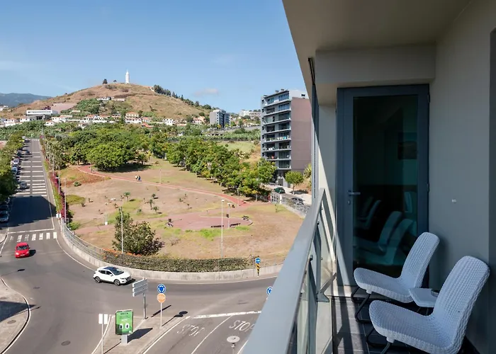 Appartement Nomad Horizon Spacious With Pool & Gym *