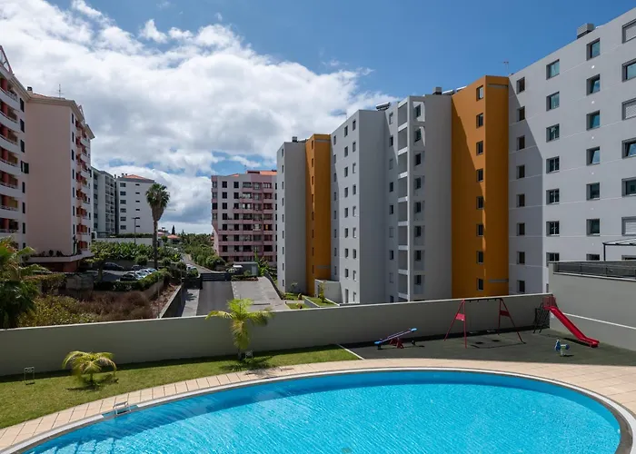 Nomad Horizon Spacious With Pool & Gym Appartement *