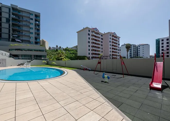 Nomad Horizon Spacious With Pool & Gym *