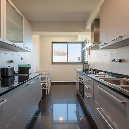 Appartamento Nomad Horizon Spacious With Pool & Gym Funchal (Madeira)