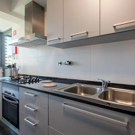 Appartamento Nomad Horizon Spacious With Pool & Gym Funchal (Madeira)